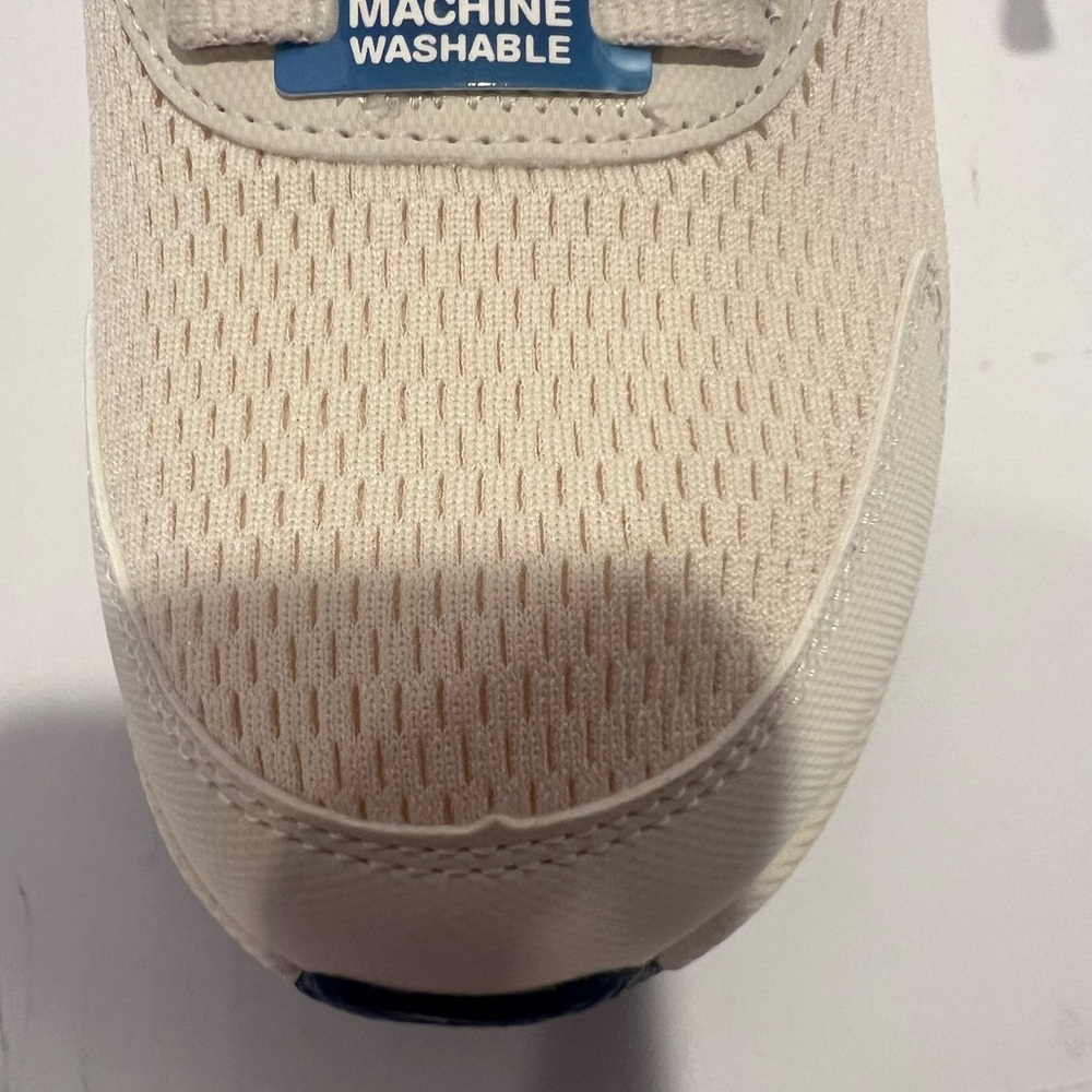 Skechers Women's Beige & Coral Skech-Air Walking Sneakers ‘Machine Washable’ NWT - Picture 4 of 16